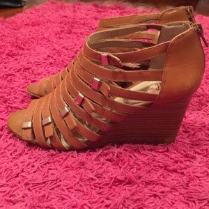 SALE * Wedge pleather shoes